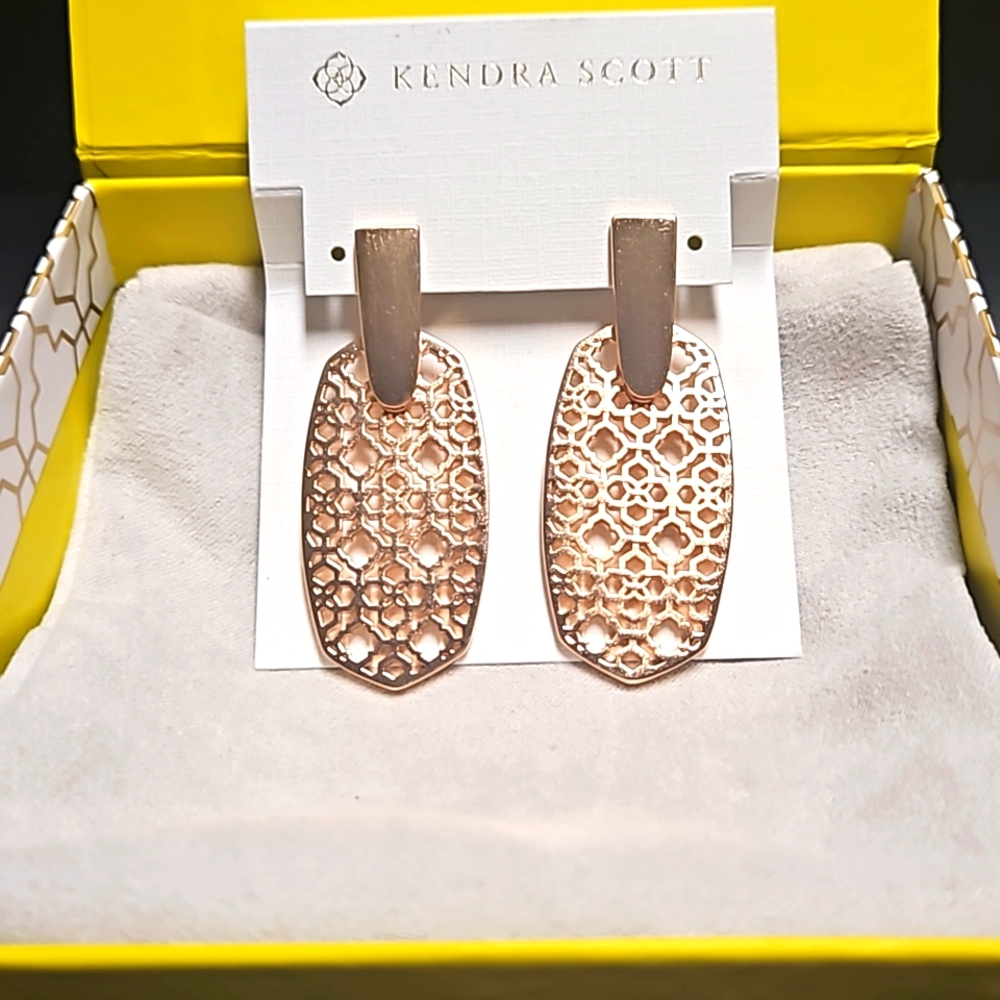 New Kendra Scott Aragon Earrings in Rose Gold